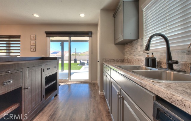29428 Bamboo Court, Winchester CA: https://media.crmls.org/medias/33ca452b-0b81-4d18-93ad-679f56170188.jpg