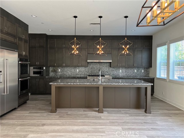 5 Zion Drive, Lake Forest CA: https://media.crmls.org/medias/33ca6f60-20b0-4c0d-8f0a-ccb7e01f3572.jpg