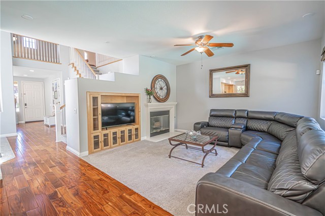 Detail Gallery Image 13 of 60 For 21627 Glen Canyon Pl, Saugus,  CA 91390 - 4 Beds | 3 Baths
