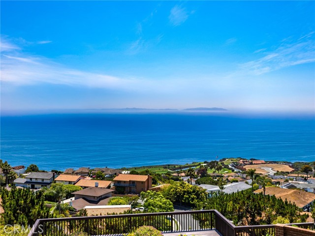 3528 Hightide Drive, Rancho Palos Verdes CA: https://media.crmls.org/medias/33cb0054-f147-41a8-b177-bda02ff8e27d.jpg