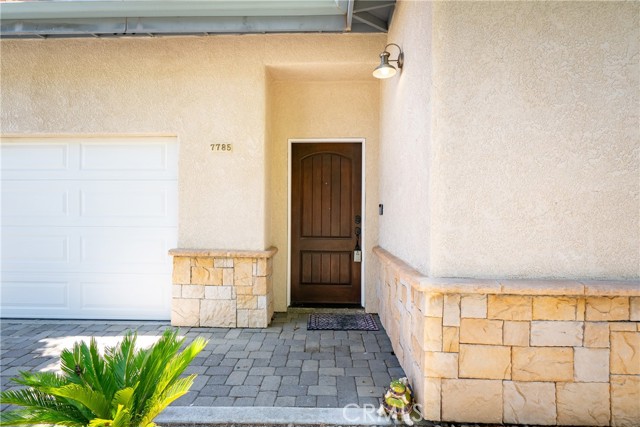 7785 Navajoa Avenue, Atascadero CA: https://media.crmls.org/medias/33cc61d3-bd61-45f2-8893-279b6a9371c8.jpg