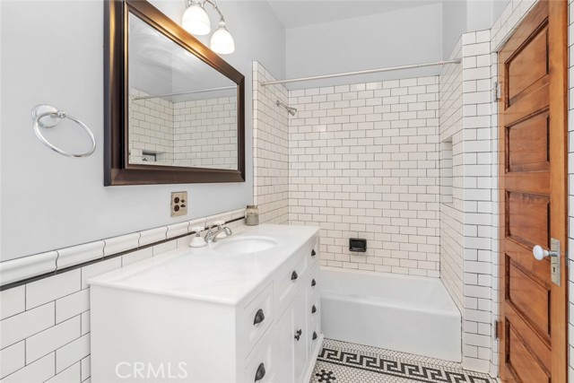 Detail Gallery Image 51 of 60 For 2124 20th St, Bakersfield,  CA 93301 - 4 Beds | 3/1 Baths