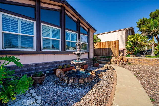 Detail Gallery Image 3 of 36 For 24553 Maitri Rd, –,  CA 92883 - 3 Beds | 2 Baths