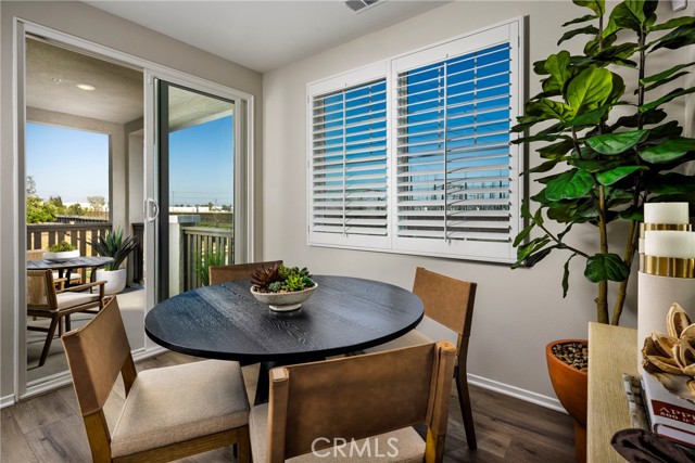 3949 E. KENYON PASEO, Ontario CA: https://media.crmls.org/medias/33ccf281-6a9d-44a7-8c2f-034c0cb59f6a.jpg
