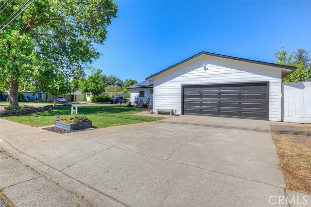 Detail Gallery Image 40 of 41 For 2225 Mariposa Ave, Chico,  CA 95926 - 3 Beds | 2 Baths