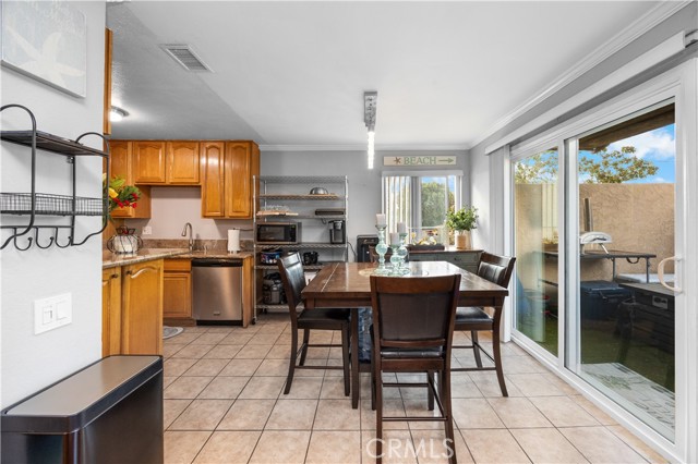 Detail Gallery Image 4 of 34 For 1335 #139 W 139th, Gardena,  CA 90247 - 2 Beds | 2 Baths