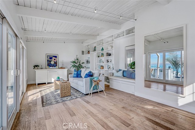 Image 8 of 31 For 2907 Crest Drive