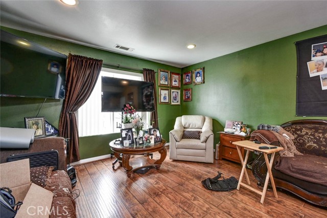 Detail Gallery Image 7 of 30 For 14360 Merced Ave, Baldwin Park,  CA 91706 - 5 Beds | 3 Baths