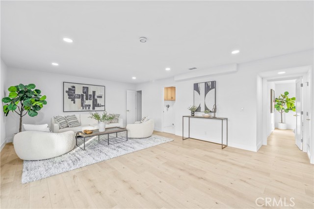 Detail Gallery Image 18 of 68 For 12361 Caravel, Cerritos,  CA 90703 - 5 Beds | 3 Baths