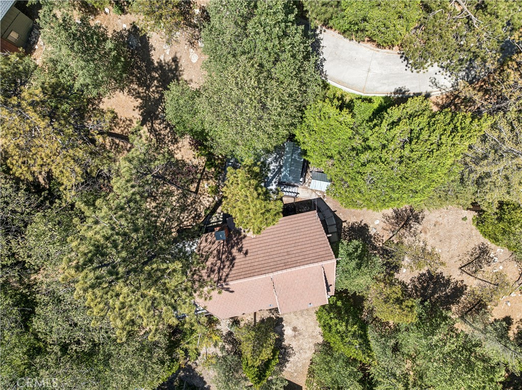 https://media.crmls.org/medias/33d05de0-6701-4794-8340-83a2a10ef1f0.jpg?preset=X-Large