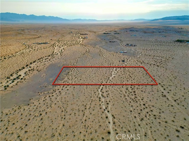 Detail Gallery Image 3 of 15 For 2 Sullivan Rd, Twentynine Palms,  CA 92277 - – Beds | – Baths
