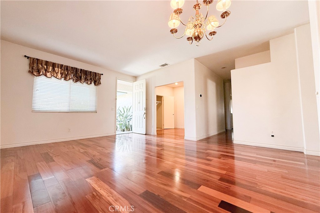 MLS #CV25133770 img 2