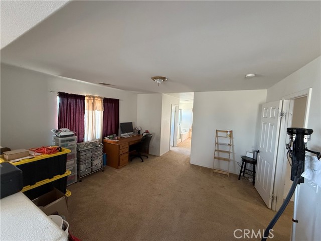 9143 Ocotillo Avenue, Hesperia CA: https://media.crmls.org/medias/33d0b11d-7cb0-4a45-ab09-b33c647da4d4.jpg