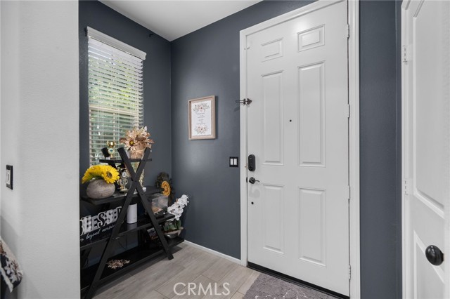 3134 E La Avenida Drive, Ontario CA: https://media.crmls.org/medias/33d2364c-8a0d-4a92-ab62-2ffd53ad498a.jpg