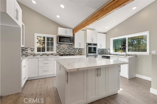 Detail Gallery Image 4 of 47 For 6741 Live Oak Dr, Kelseyville,  CA 95451 - 4 Beds | 3 Baths