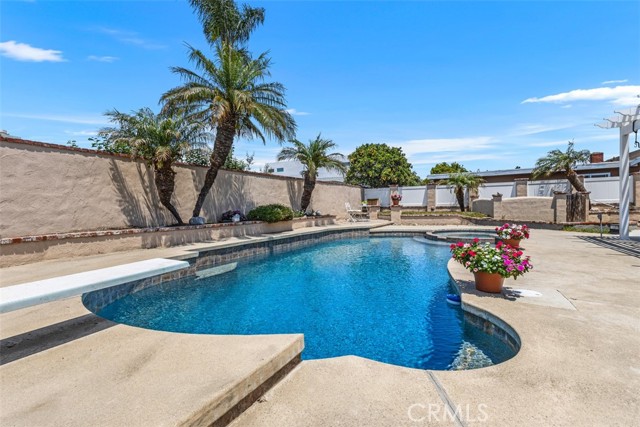 Detail Gallery Image 21 of 22 For 9121 Madeline Dr, Huntington Beach,  CA 92646 - 4 Beds | 2/1 Baths