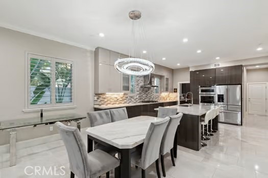 Detail Gallery Image 10 of 37 For 7160 W Dovewood Ln, Fresno,  CA 93723 - 7 Beds | 6 Baths