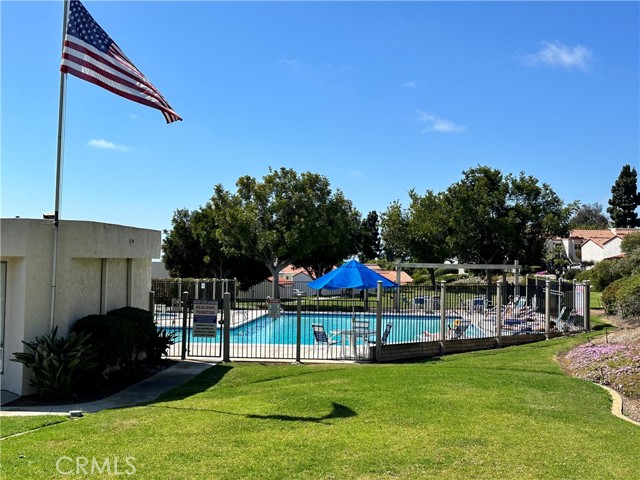 Detail Gallery Image 29 of 36 For 912 Caminito Madrigal #I,  Carlsbad,  CA 92011 - 2 Beds | 2 Baths