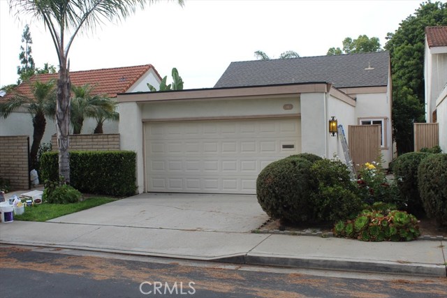 10 Sequoia Tree Ln, Irvine, CA 92612