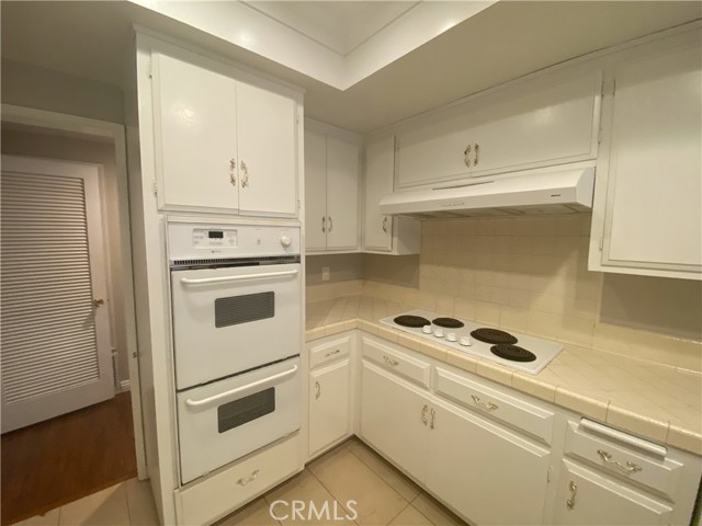 Detail Gallery Image 31 of 38 For 2106 Oxford Ave, Claremont,  CA 91711 - 4 Beds | 3 Baths