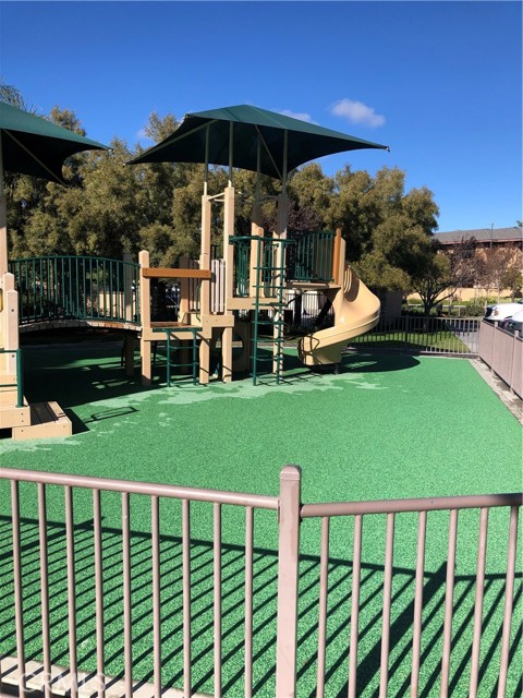 Detail Gallery Image 55 of 57 For 25056 Driftoak, Murrieta,  CA 92562 - 3 Beds | 2/1 Baths