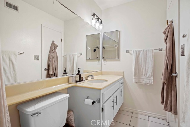 Detail Gallery Image 37 of 53 For 19355 Sherman Way #41,  Reseda,  CA 91335 - 2 Beds | 2/1 Baths