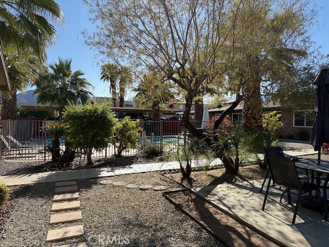 74402 Abronia, Palm Desert CA: https://media.crmls.org/medias/33d876d0-ae90-48ef-916d-929f15d02f11.jpg