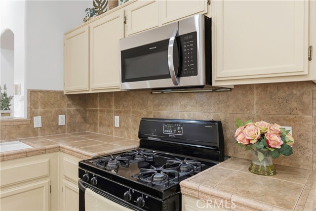 Detail Gallery Image 12 of 39 For 8201 Capitan, Bakersfield,  CA 93313 - 3 Beds | 2 Baths