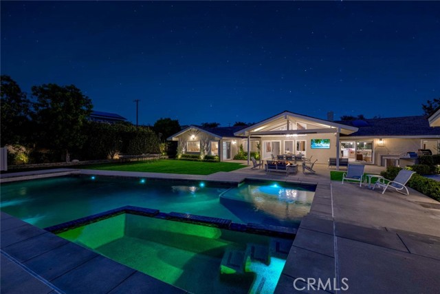 Detail Gallery Image 30 of 35 For 1016 Castlegate Ln, North Tustin,  CA 92705 - 5 Beds | 3/1 Baths