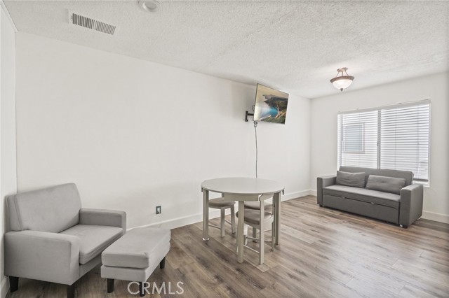 Detail Gallery Image 9 of 50 For 11150 Glenoaks Bld #18,  Pacoima,  CA 91331 - 2 Beds | 2 Baths
