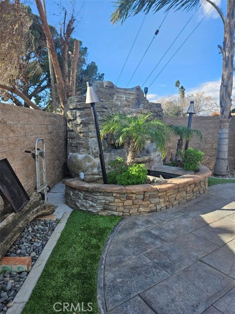 Detail Gallery Image 12 of 16 For 19263 Easton, Rialto,  CA 92376 - 3 Beds | 1/1 Baths