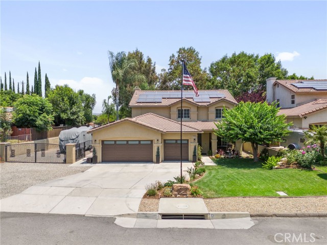 Detail Gallery Image 1 of 54 For 20188 Layton St, Corona,  CA 92881 - 5 Beds | 3 Baths