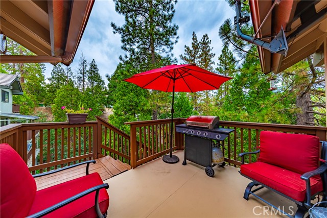 Detail Gallery Image 10 of 39 For 40555 Saddleback Rd, Bass Lake,  CA 93604 - 3 Beds | 3 Baths