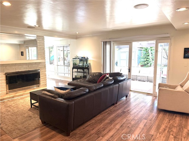 Detail Gallery Image 9 of 23 For 13851 Gimbert, Santa Ana,  CA 92705 - 3 Beds | 2 Baths