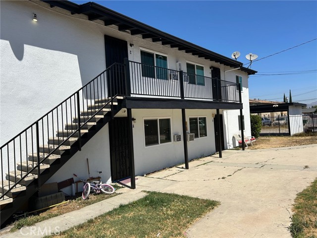 24188 Clover Avenue, Moreno Valley CA: https://media.crmls.org/medias/33dbeab8-489a-4c77-9322-f213c51b06c4.jpg