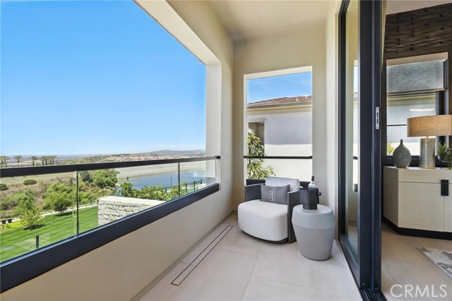 437 Promontory, Irvine CA: https://media.crmls.org/medias/33dc3689-602d-4ebd-8c0c-6392cbe71aef.jpg