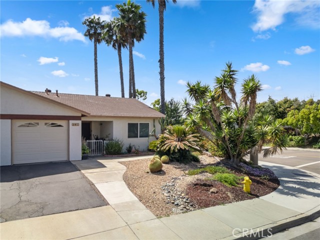 301 San Dimas Avenue, Oceanside, California 92057, 2 Bedrooms Bedrooms, ,2 BathroomsBathrooms,Residential,For Sale,San Dimas Avenue,SW24114512