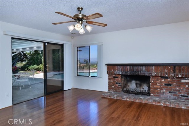 Detail Gallery Image 14 of 34 For 4061 Falling Leaf, Encino,  CA 91316 - 5 Beds | 4/1 Baths