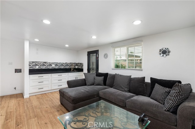 Detail Gallery Image 11 of 41 For 817 Sacramento, Spring Valley,  CA 91977 - 6 Beds | 3/1 Baths