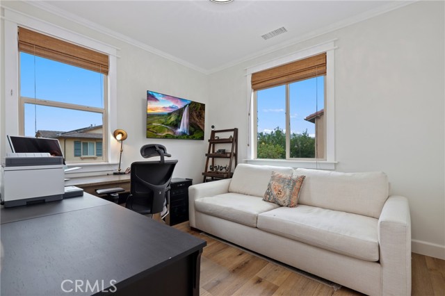 61 Fuchsia, Lake Forest CA: https://media.crmls.org/medias/33dff445-bda3-41a6-b843-c8d24ca5b2f6.jpg