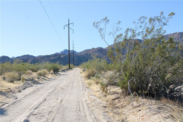 Detail Gallery Image 3 of 13 For 61308105 Dorth Pl, Twentynine Palms,  CA 92277 - – Beds | – Baths