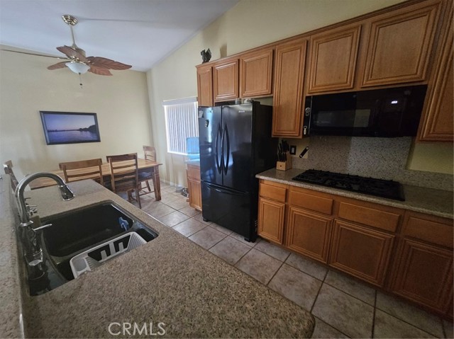 Detail Gallery Image 6 of 25 For 2657 Colorado River Rd, Blythe,  CA 92225 - 3 Beds | 2 Baths