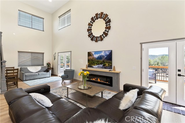 Detail Gallery Image 8 of 50 For 1215 Valley View Dr, Big Bear City,  CA 92314 - 5 Beds | 3/1 Baths