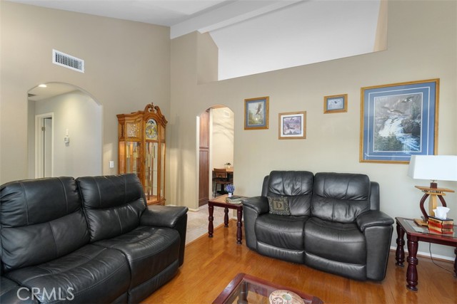 25047 Parkcrest Drive, Murrieta CA: https://media.crmls.org/medias/33e1c760-a89b-4185-b773-99f1e61f20aa.jpg