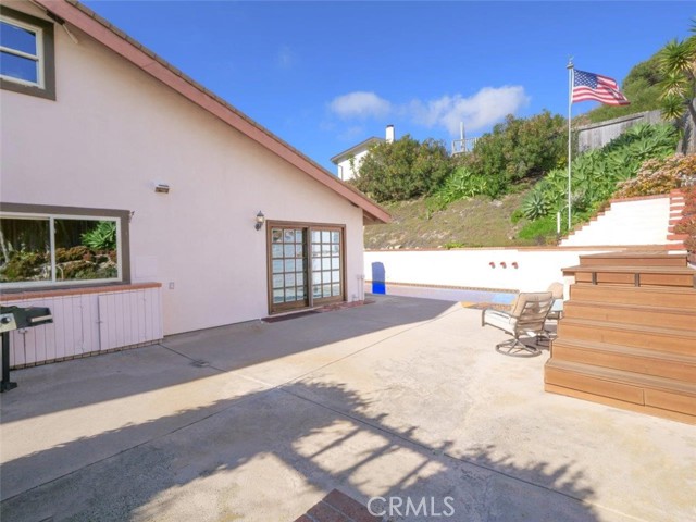 30406 Via Rivera, Rancho Palos Verdes, California 90275, 4 Bedrooms Bedrooms, ,1 BathroomBathrooms,Residential,Sold,Via Rivera,PV24066908