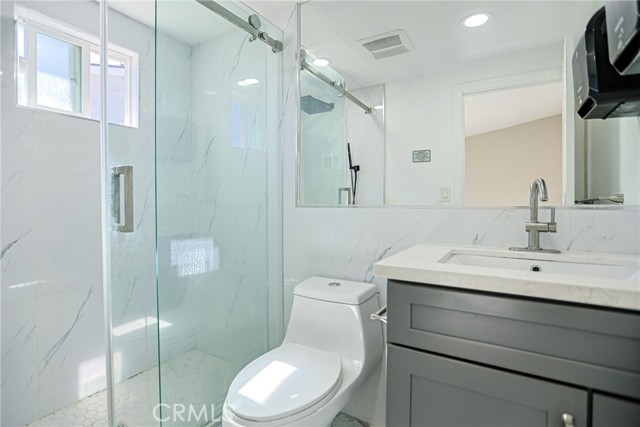 Detail Gallery Image 13 of 36 For 11222 Anabel Ave, Garden Grove,  CA 92843 - 6 Beds | 5 Baths