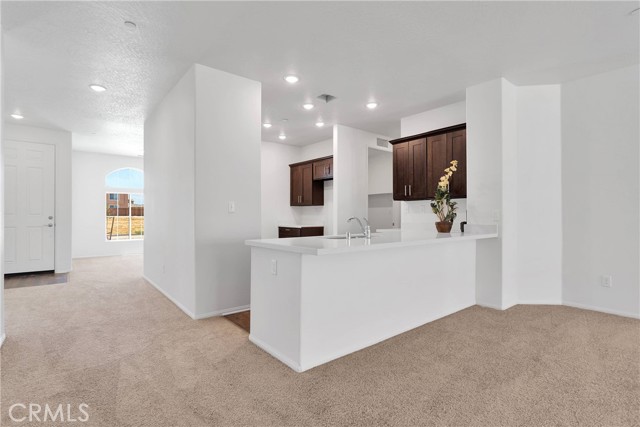 16148 Pablo Court, Victorville CA: https://media.crmls.org/medias/33e2d921-15a3-4595-9cbb-93016ad75389.jpg