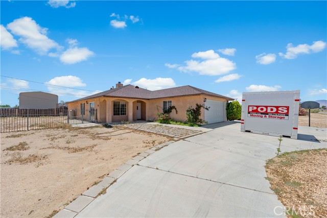 9824 Evelyn Avenue, California City CA: https://media.crmls.org/medias/33e32fa1-05dc-452f-aadd-b8b80d8a1523.jpg