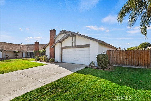 Detail Gallery Image 5 of 36 For 4246 Vicksburg Ct, Riverside,  CA 92505 - 4 Beds | 2 Baths