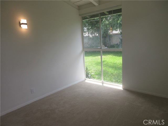 8447 Fullbright Avenue, Winnetka CA: https://media.crmls.org/medias/33e3de28-0955-49d0-8b63-70cfcd5418ec.jpg